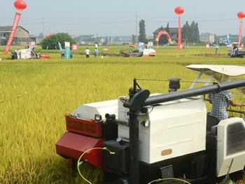 湖南省關于加快推進農(nóng)業(yè)機械化和農(nóng)機裝備產(chǎn)業(yè)轉(zhuǎn)型升級的實施意見